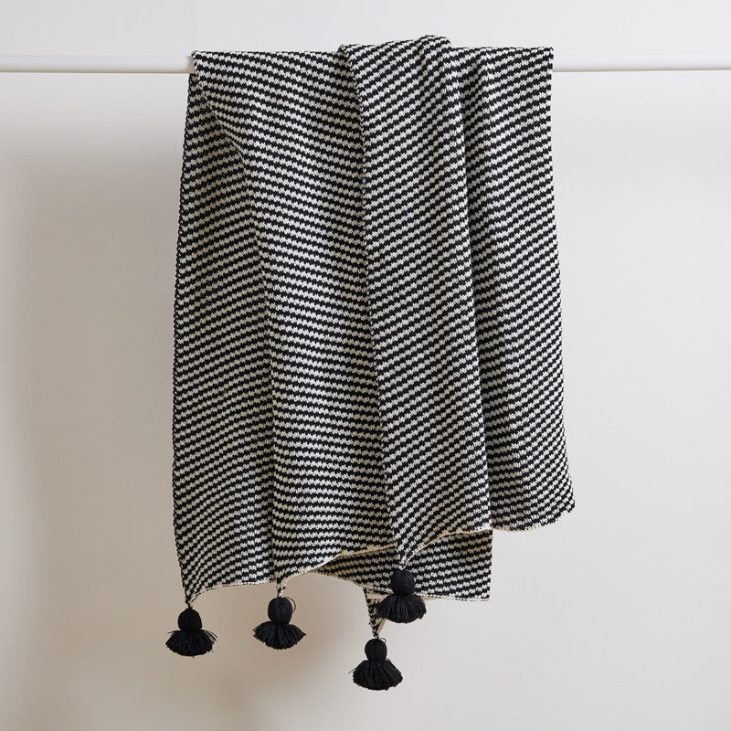 Multicolor woven throw blanket