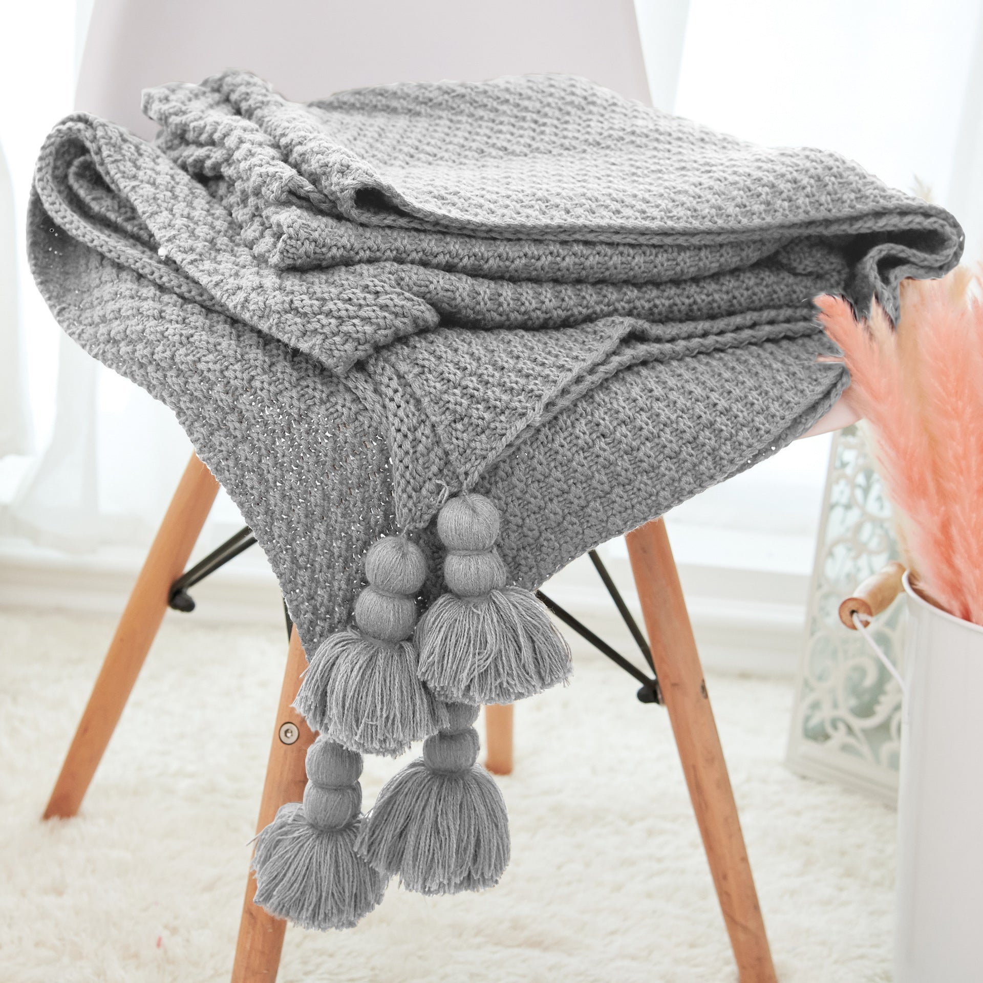 Multicolor woven throw blanket